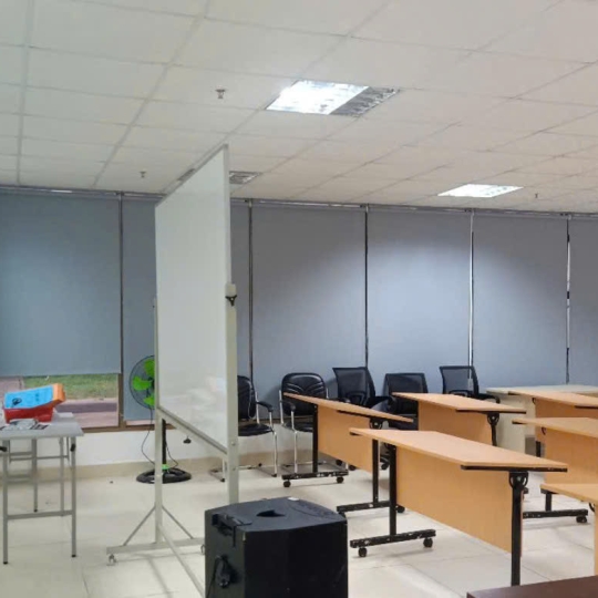 Màn cuốn chống nắng